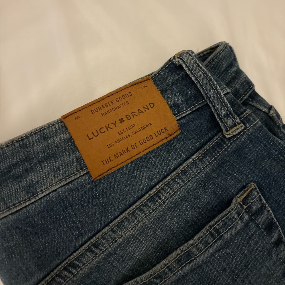 Lucky Brand jeans - Picture 2 of 4